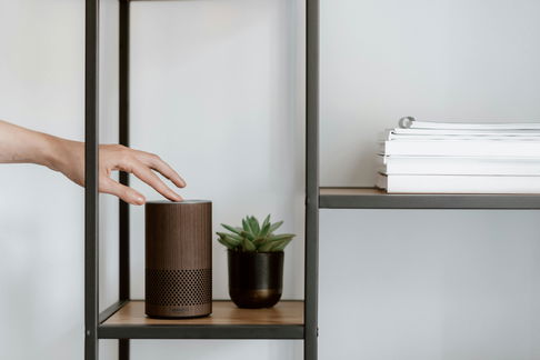 Alexa si rinnova: Amazon punta su Anthropic