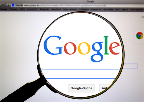 ChatGPT sfida Google nella ricerca online