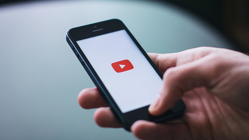 YouTube sfrutta l'AI per creare video da zero